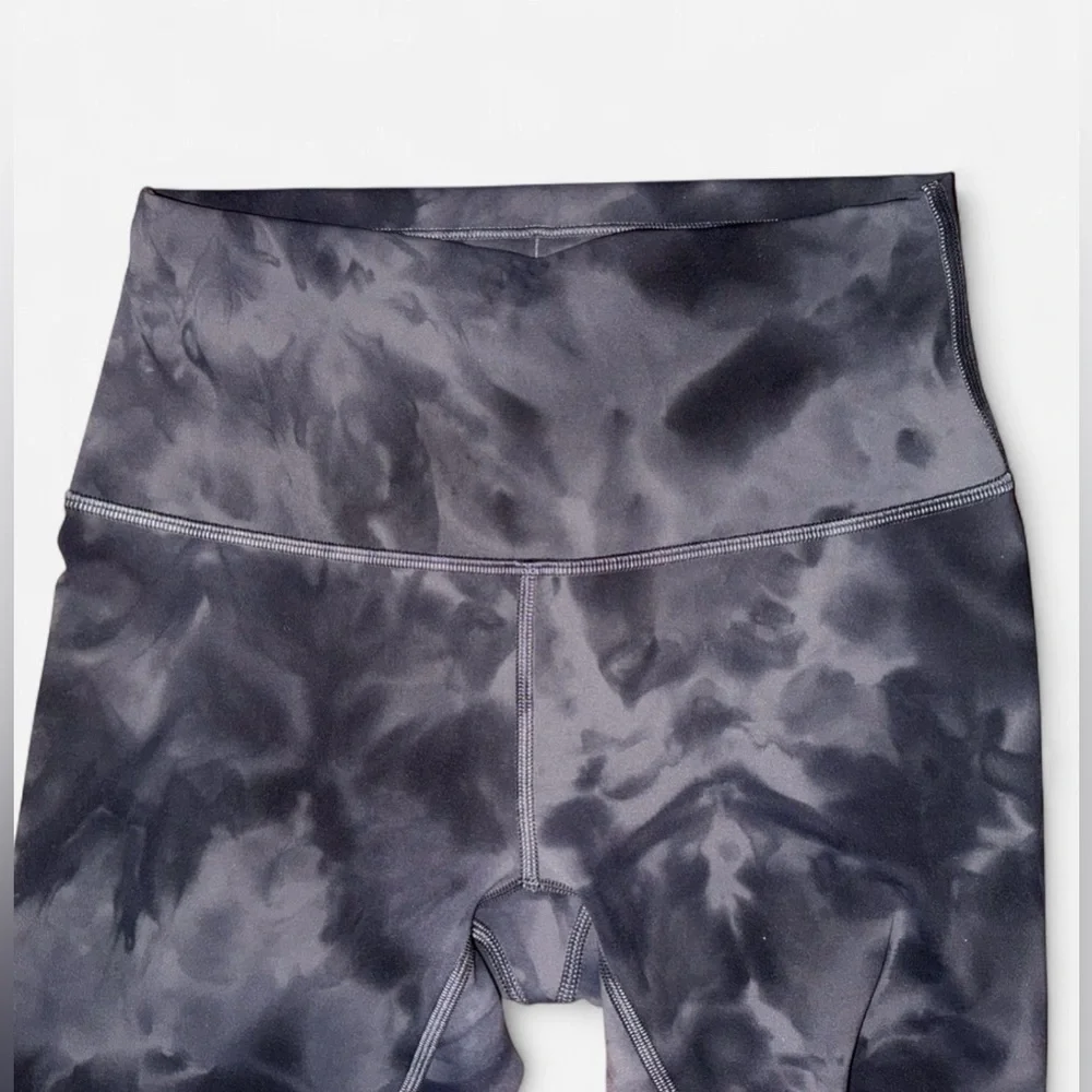 Lululemon Tie Dye Leggings Gray Black Size 4 High Rise Athletic
